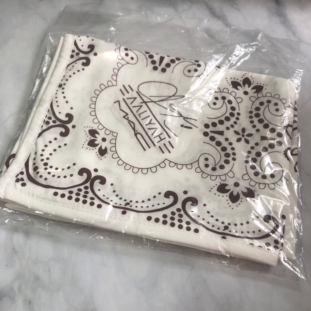 New Sealed MAC Aaliyah Collectable Bandana